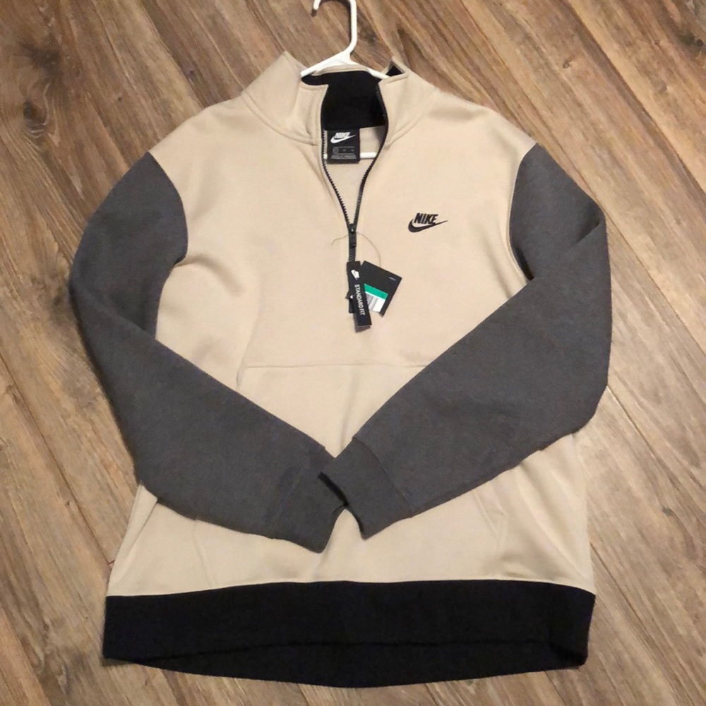 ❌SOLD❌ Nike Pullover